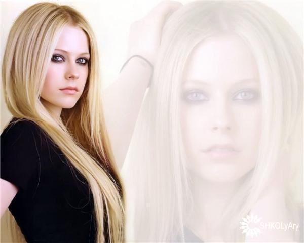Avril Lavigne и её поклоники захдите пишите в коментарии жду!!!